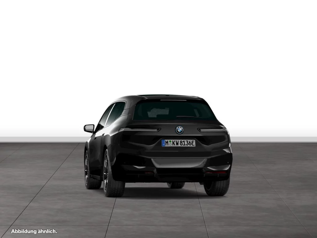 BMW iX M60