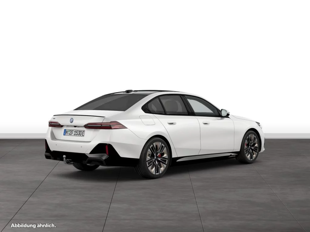 BMW 550e xDrive Limousine