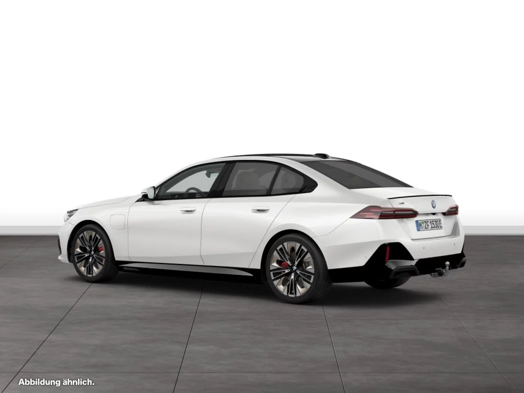 BMW 550e xDrive Limousine