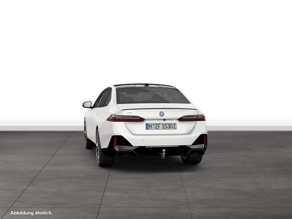 BMW 550e xDrive Limousine