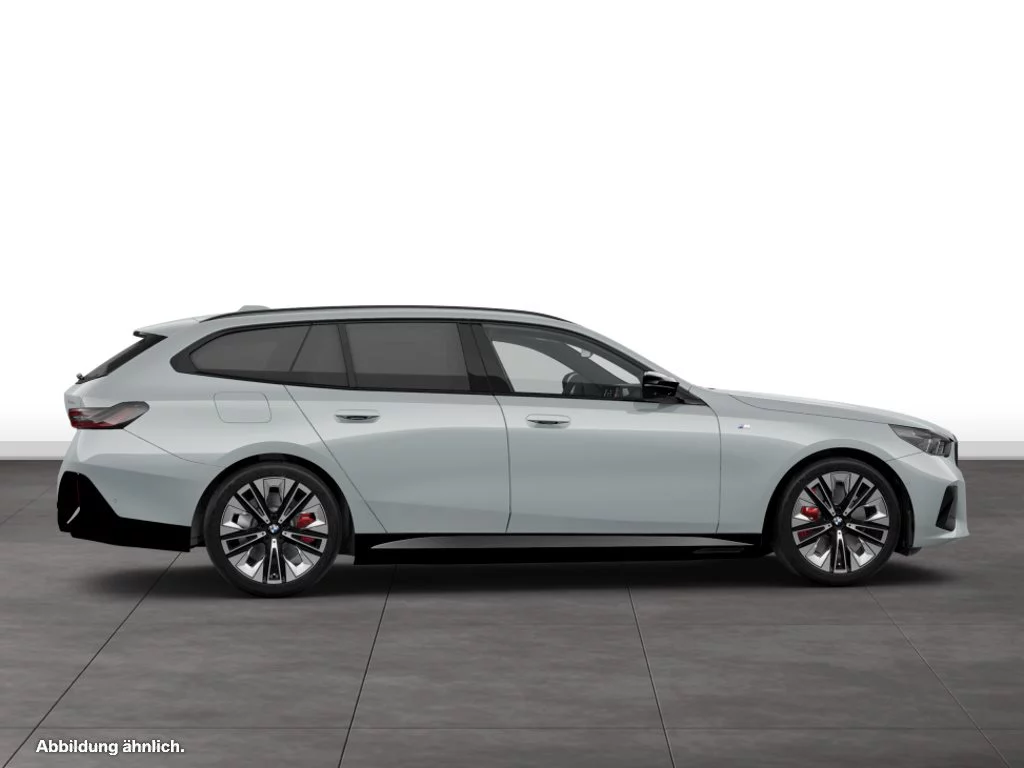 BMW i5 M60 xDrive Touring