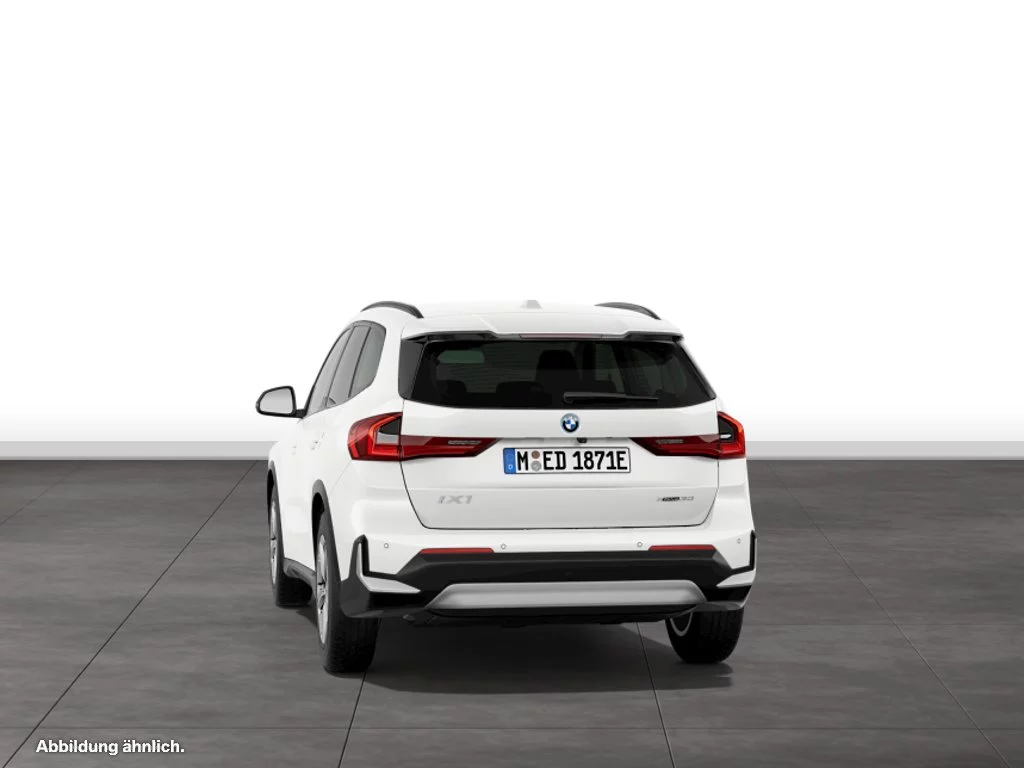 BMW iX1 xDrive30