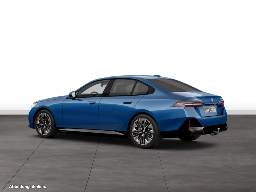 BMW i5 xDrive40