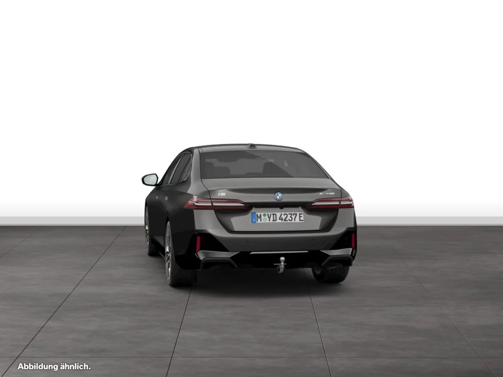 BMW i5 xDrive40