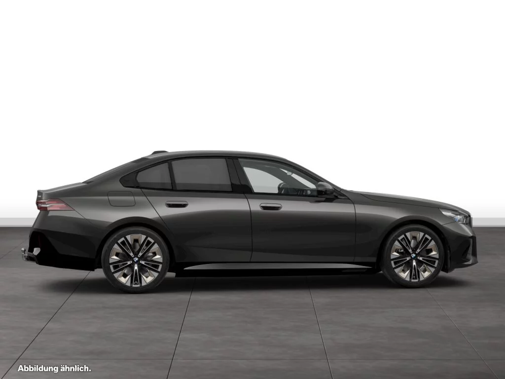 BMW i5 xDrive40