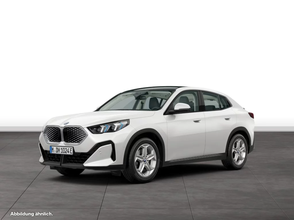 BMW iX2 xDrive30