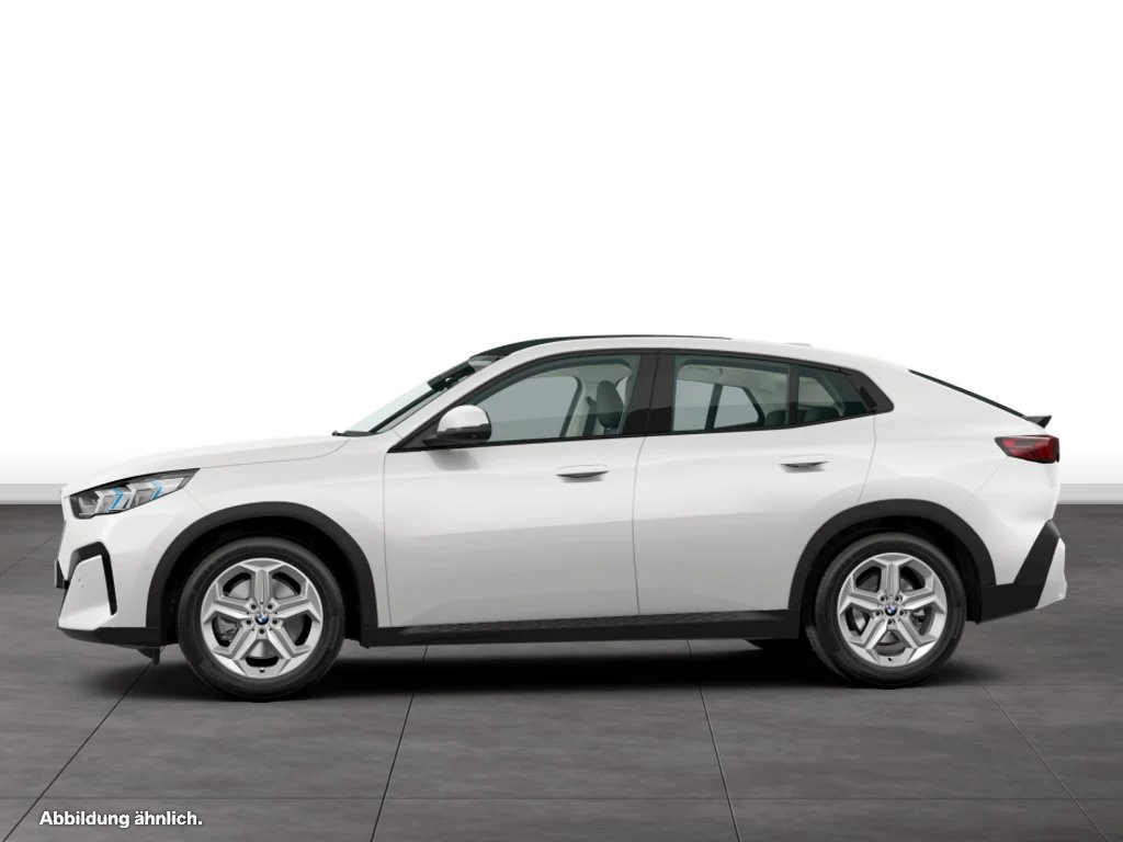 BMW iX2 xDrive30