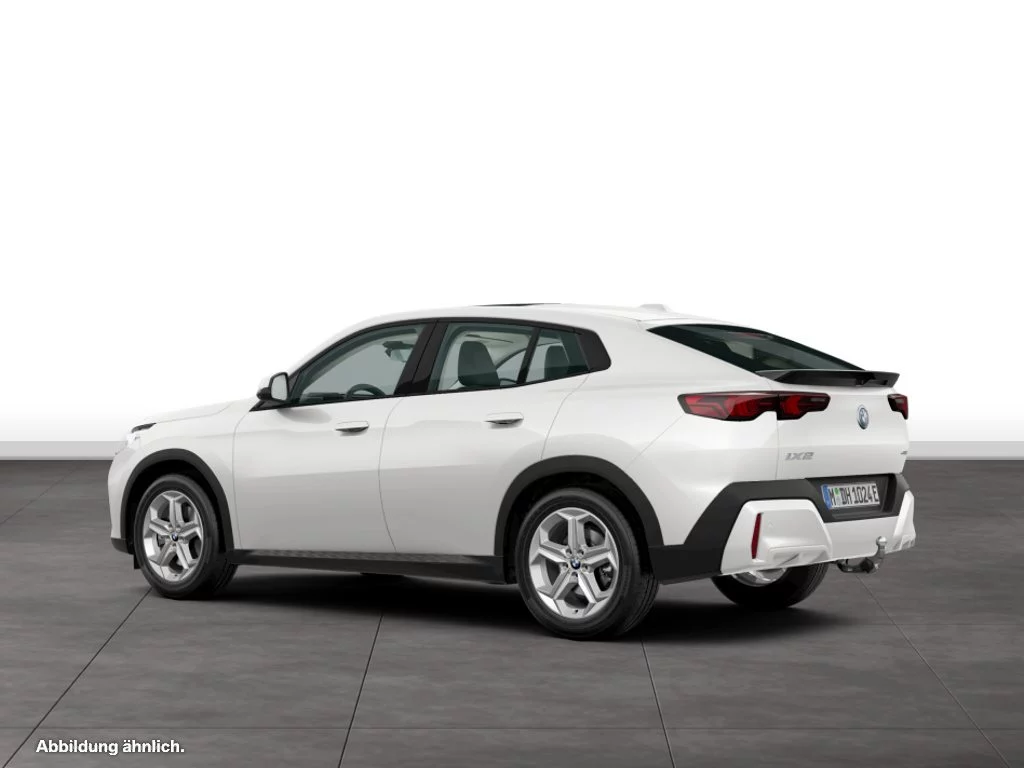 BMW iX2 xDrive30