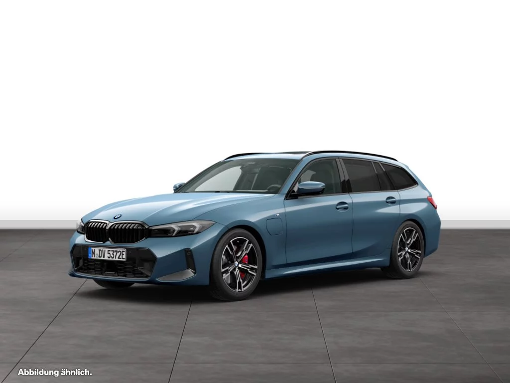 BMW 330e Touring
