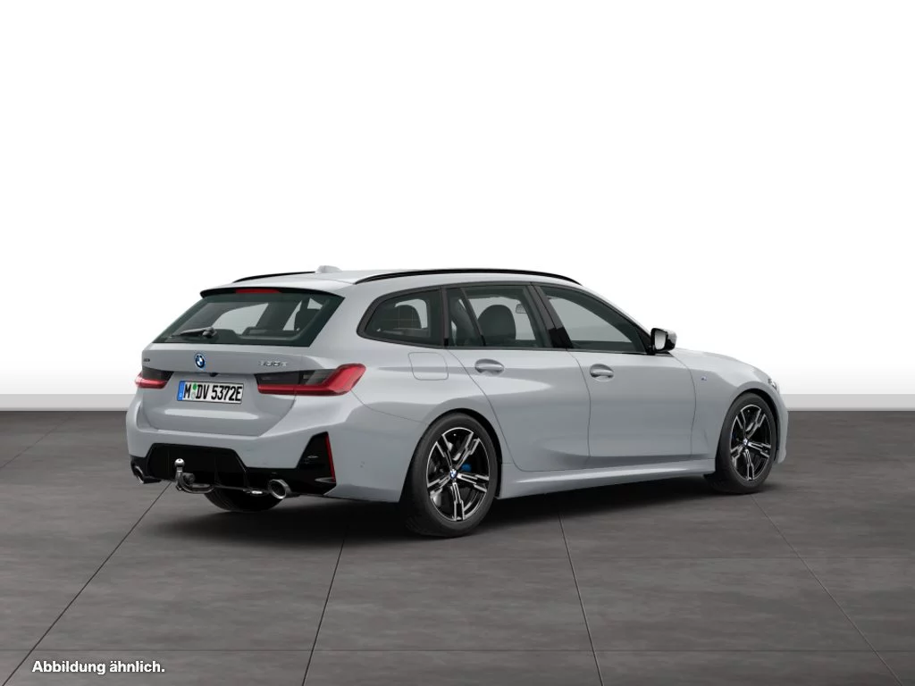 BMW 330e xDrive Touring