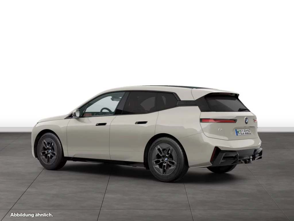 BMW iX xDrive60
