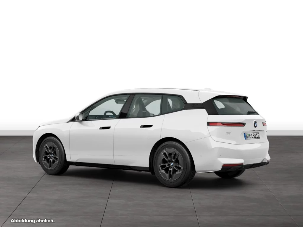 BMW iX xDrive45
