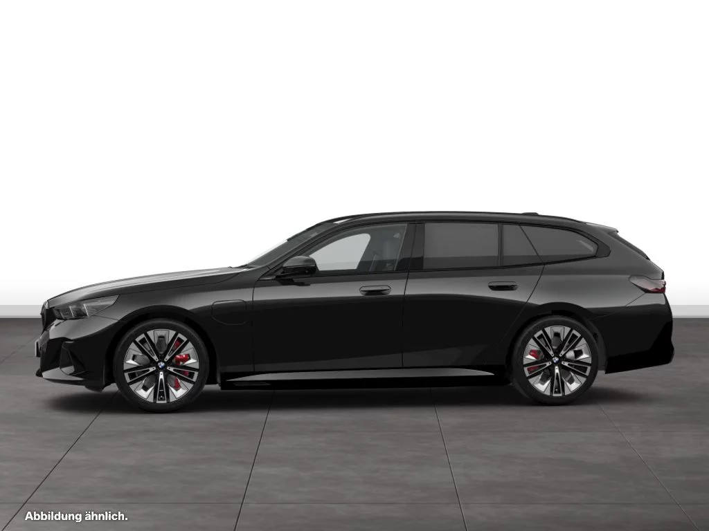 BMW 550e xDrive Touring