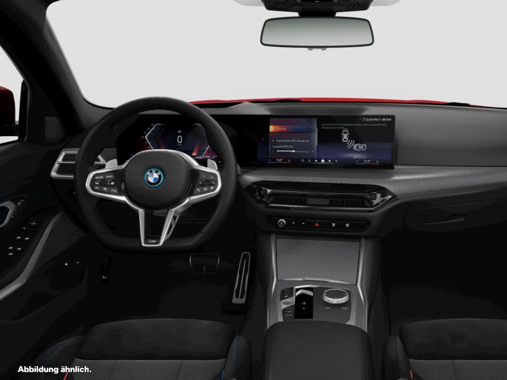 BMW 330e xDrive Touring