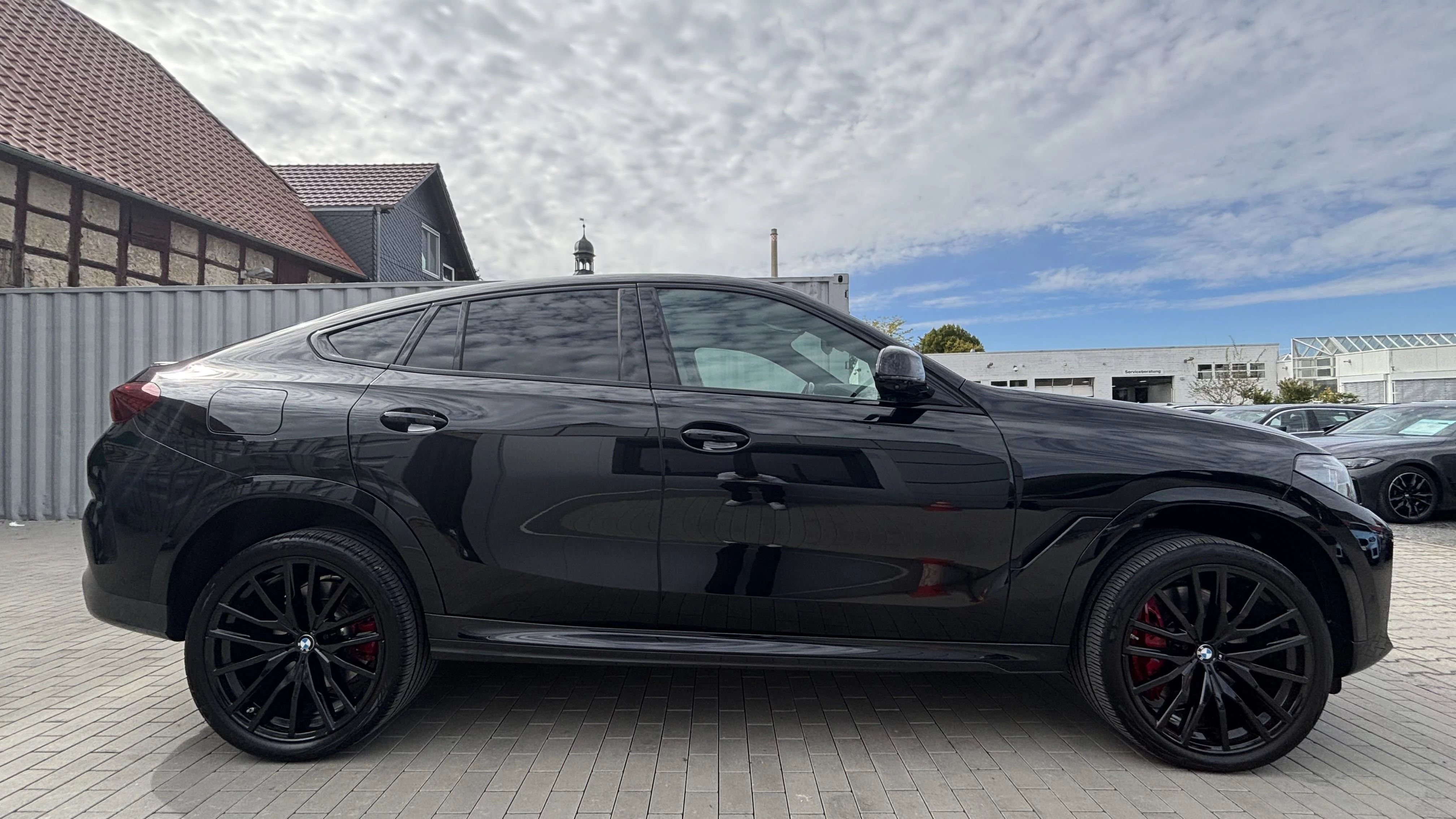 BMW X6 xDrive40d ///M Sport Laser LC Prof HUD Luft 22" SHZ PDC Tempo