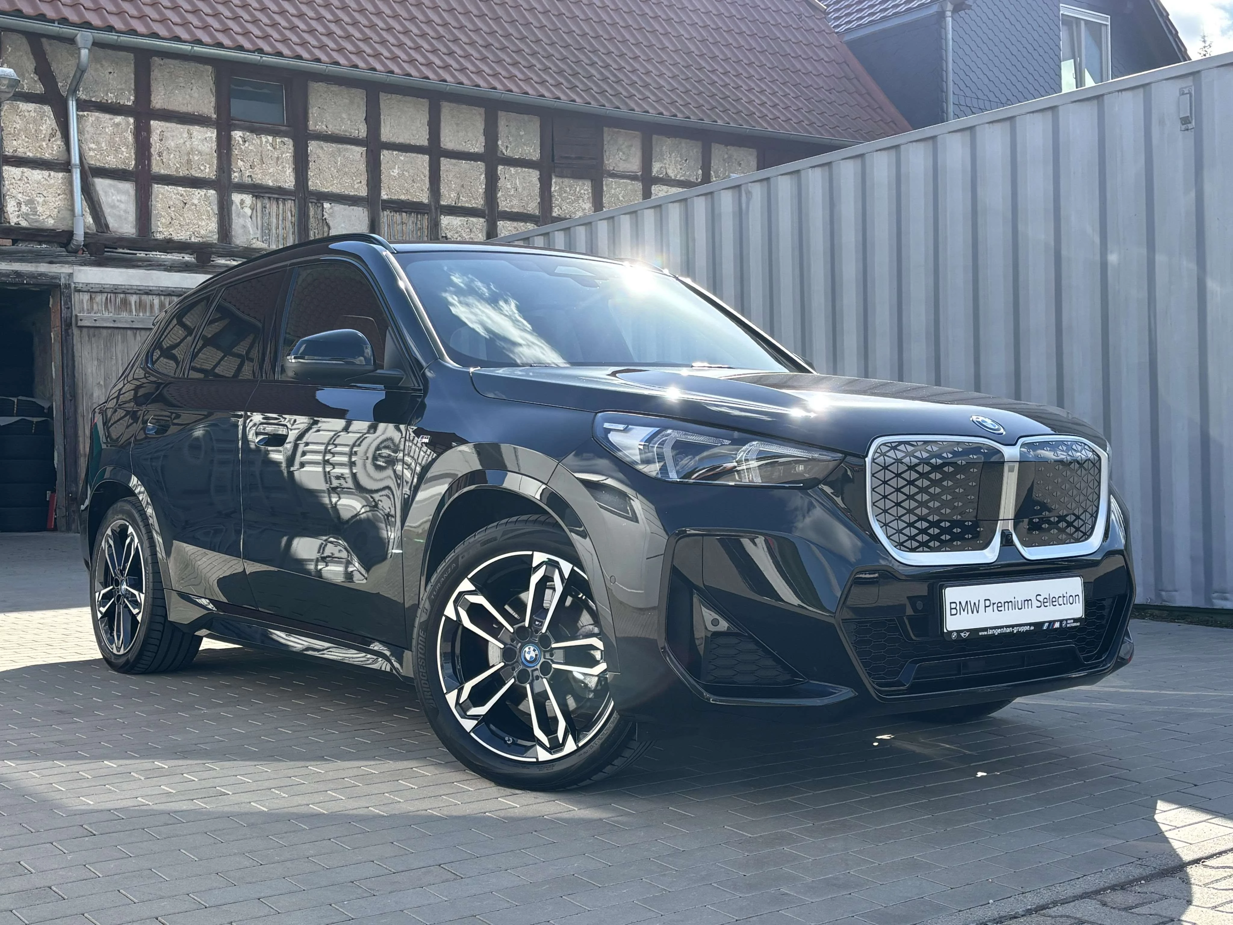 BMW iX1 xDrive30 ///M Sport LED LC Prof HUD 360° Pano SHZ PDC Tempo