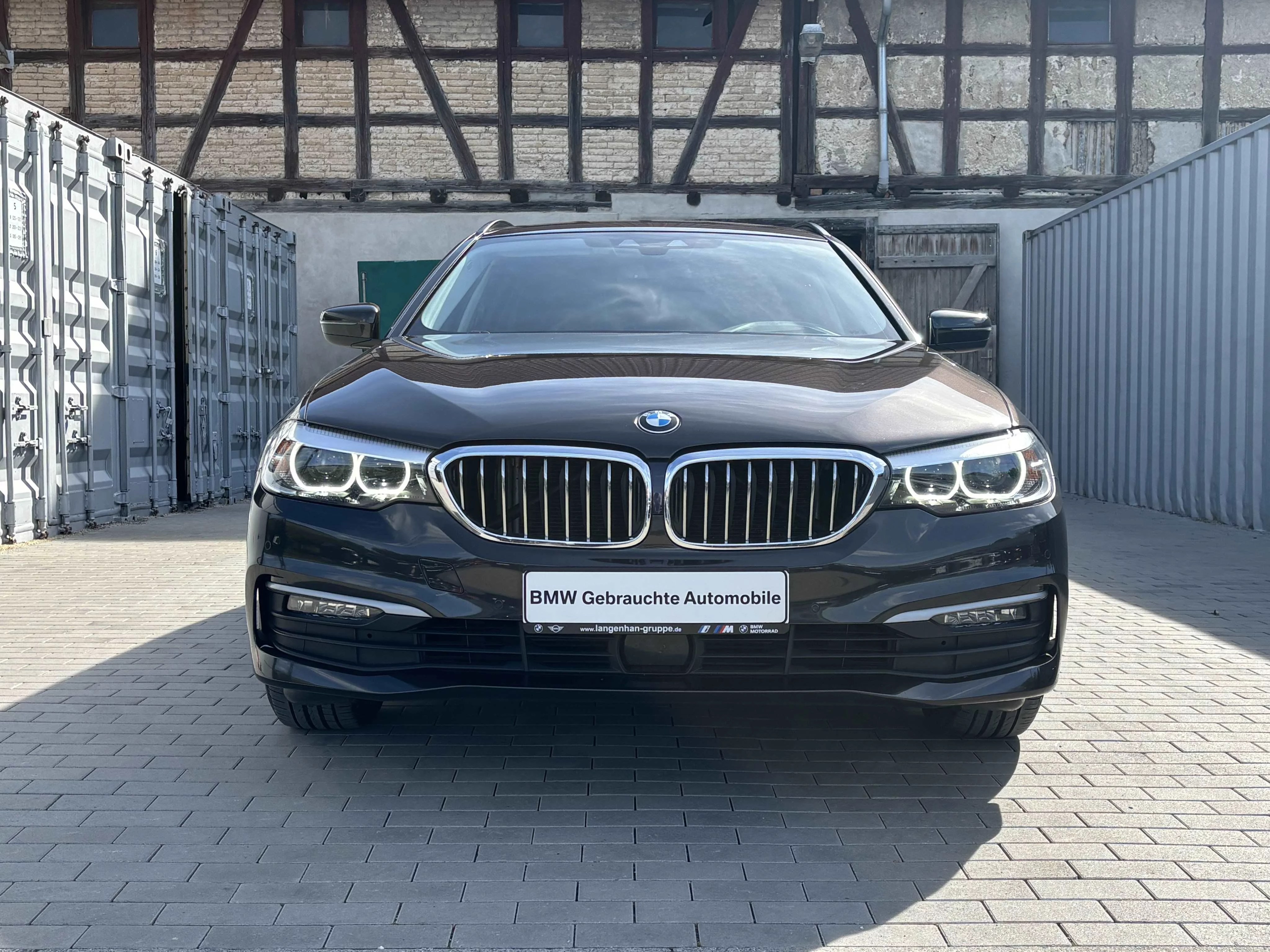 BMW 520d xDrive LED Navi HUD Kamera LRH SHZ PDC TempoStandhzg.