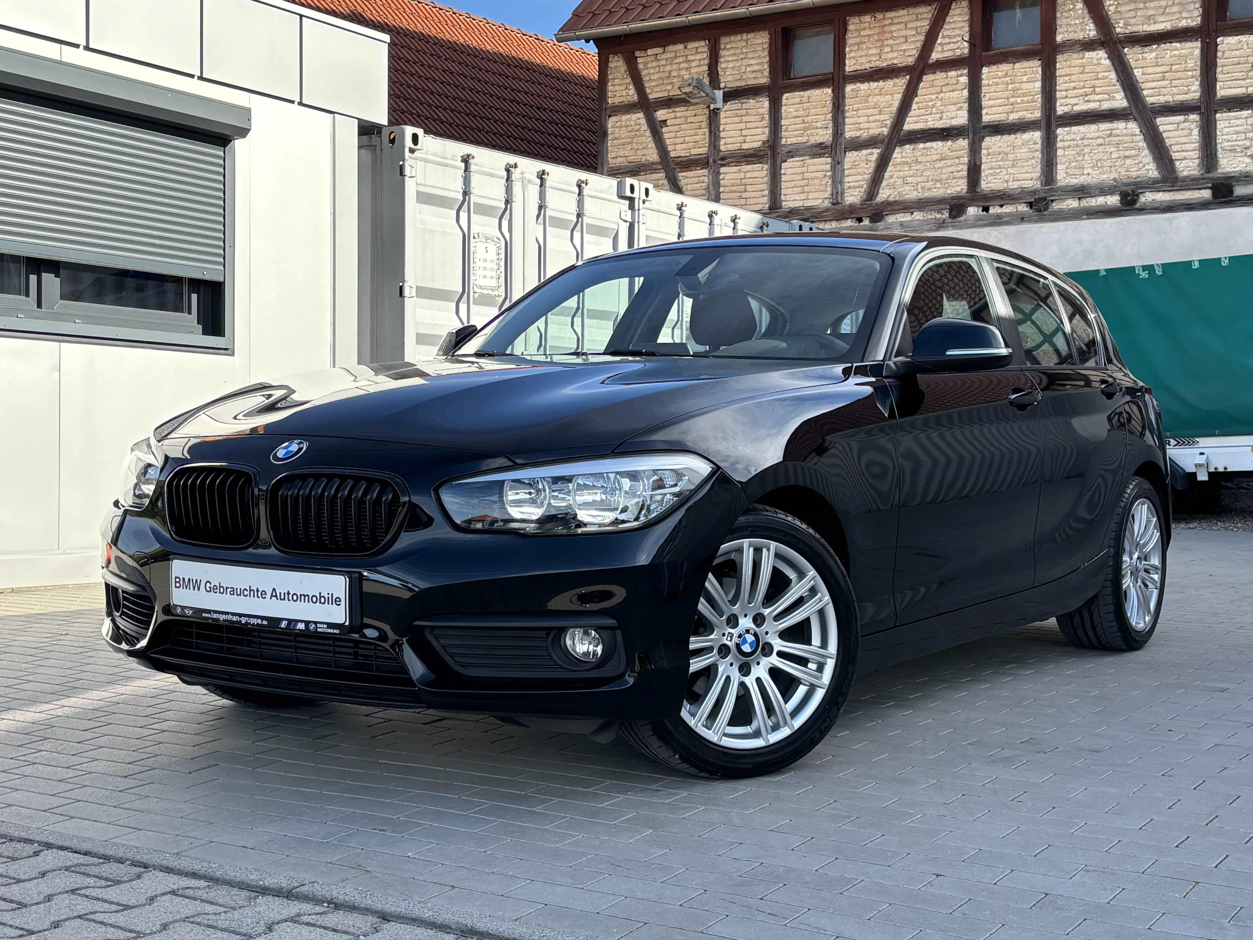 BMW 118i 5-Türer Klimaautom. SHZ PDC