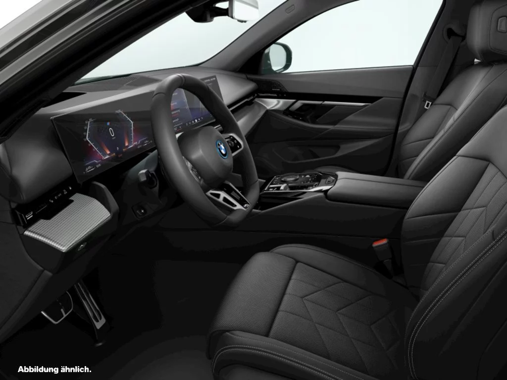 BMW 550e xDrive Touring