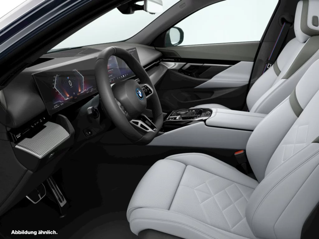 BMW 550e xDrive Touring