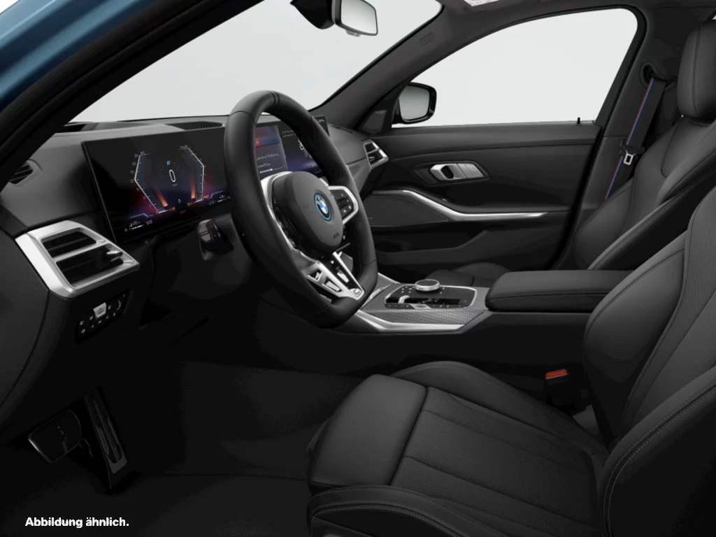 BMW 330e xDrive Touring