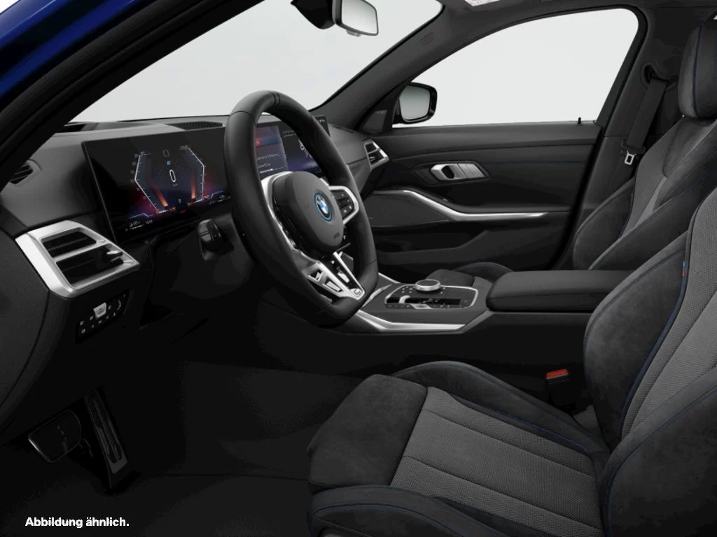 BMW 330e xDrive Touring