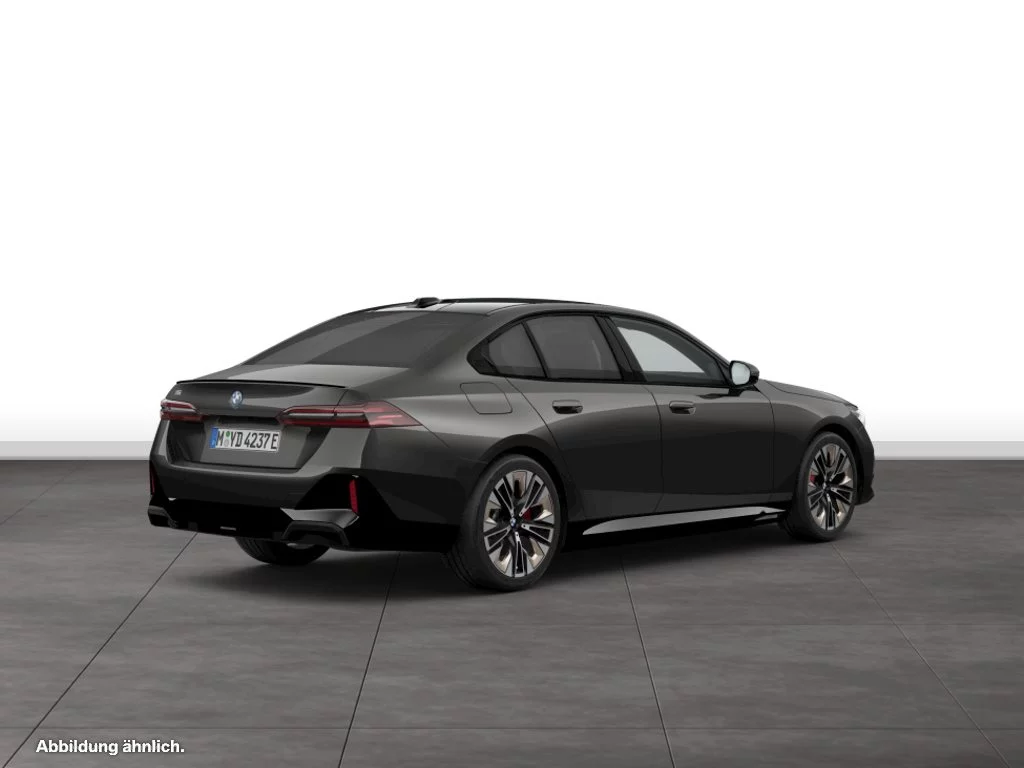 BMW i5 xDrive40
