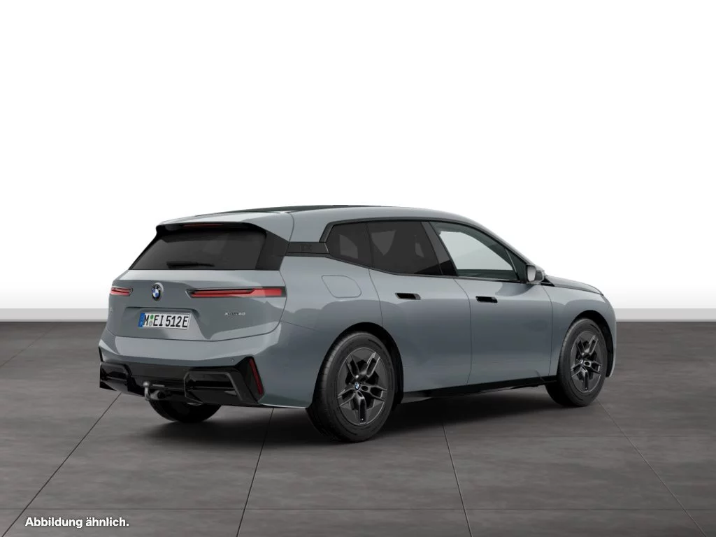BMW iX xDrive60