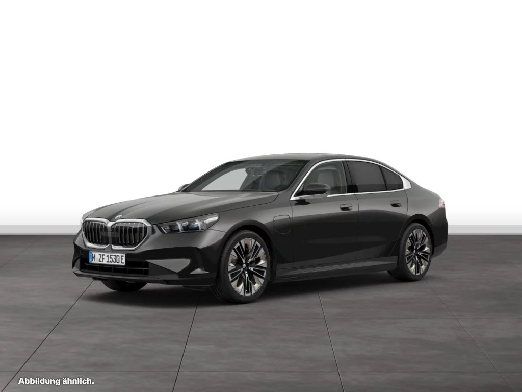 BMW 550e xDrive Limousine
