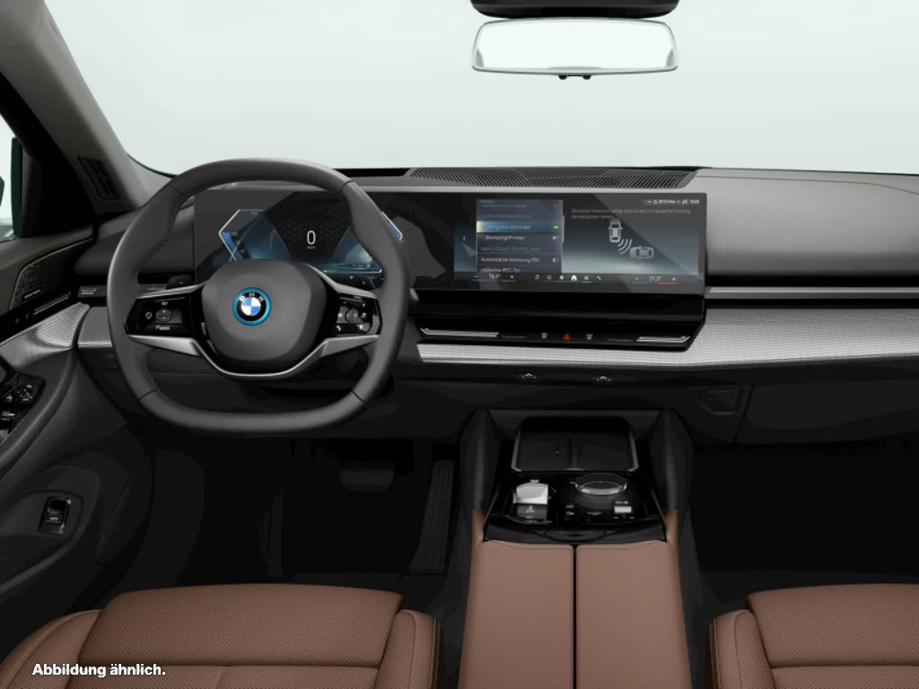 BMW 550e xDrive Limousine