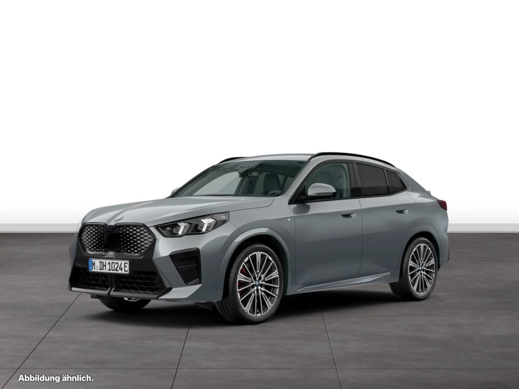 BMW iX2 xDrive30