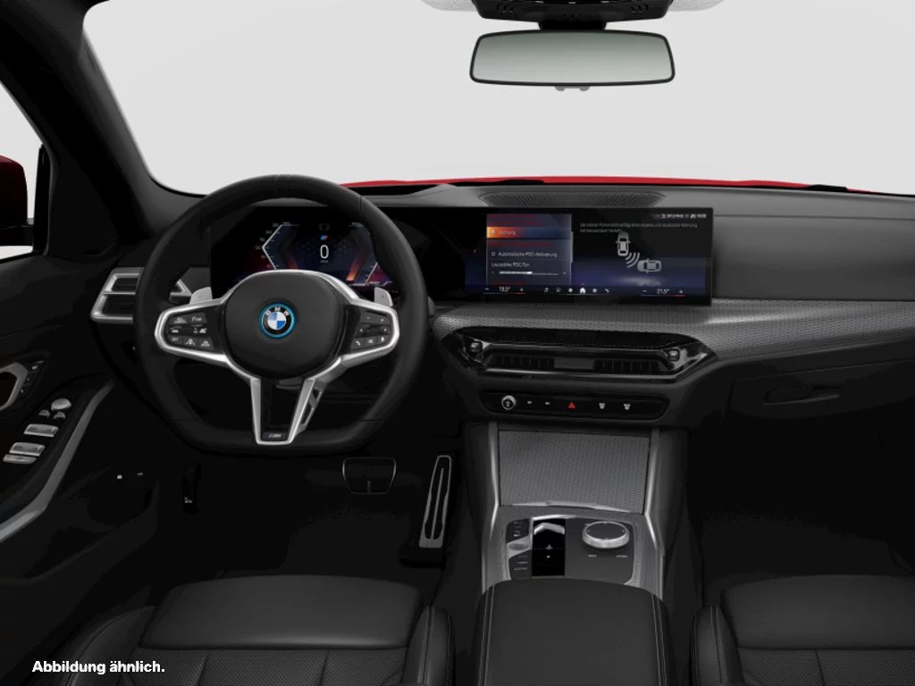 BMW 330e xDrive Touring