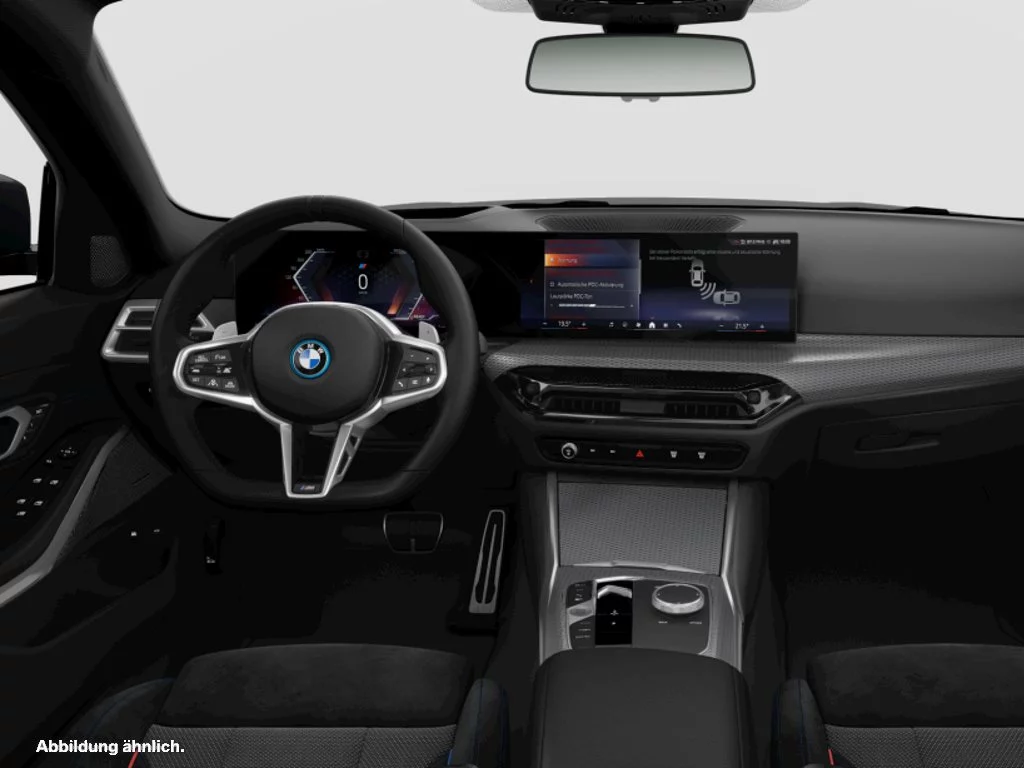 BMW 330e xDrive Touring