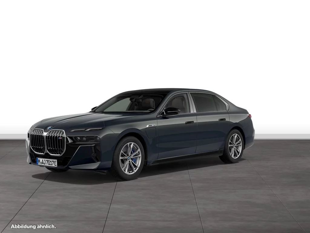 BMW M760e xDrive Limousine