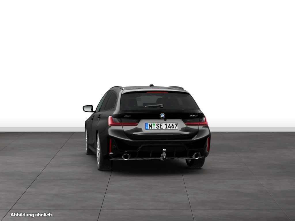 BMW 330i xDrive Touring