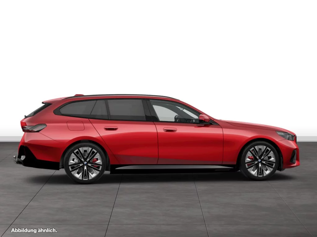 BMW 550e xDrive Touring