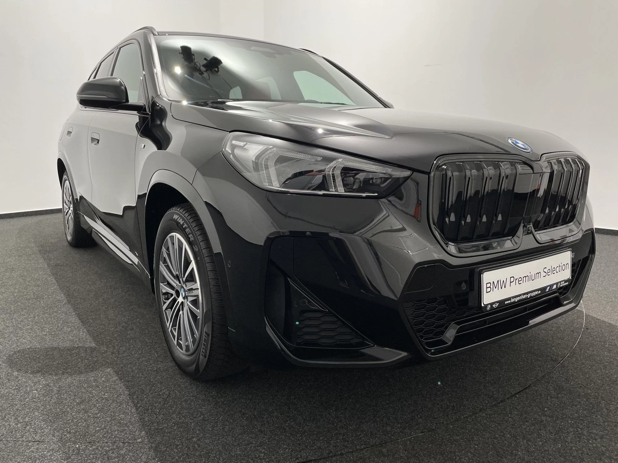 BMW iX1 xDrive30 M Sportpaket Head-Up HK HiFi DAB
