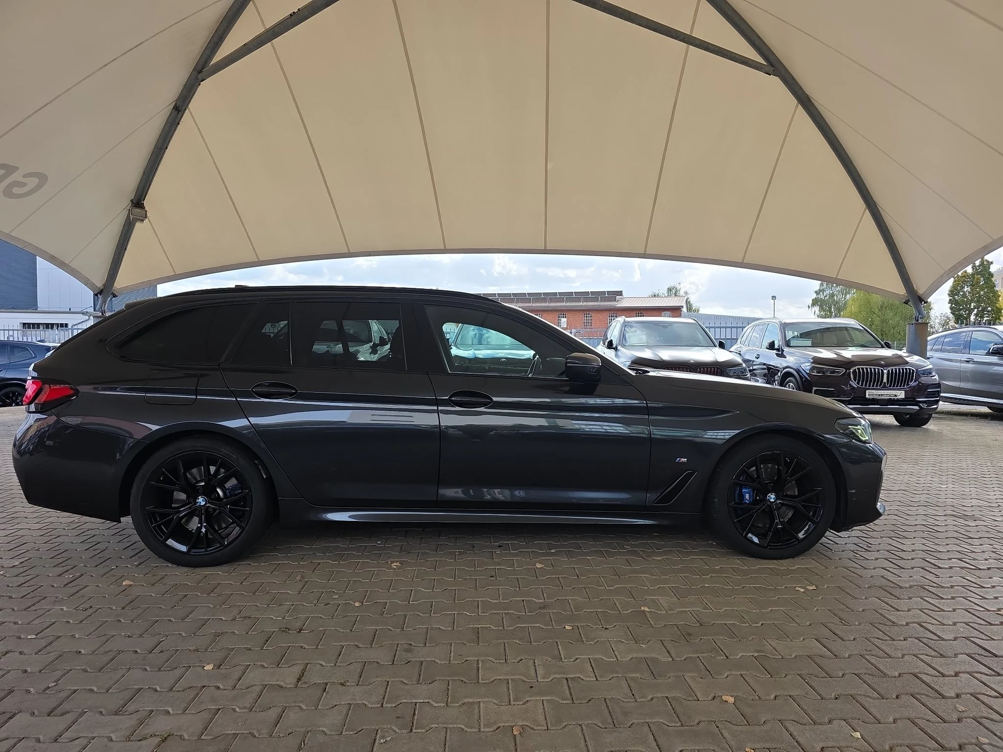 BMW 520d xDrive Touring M Sportpaket Head-Up DAB