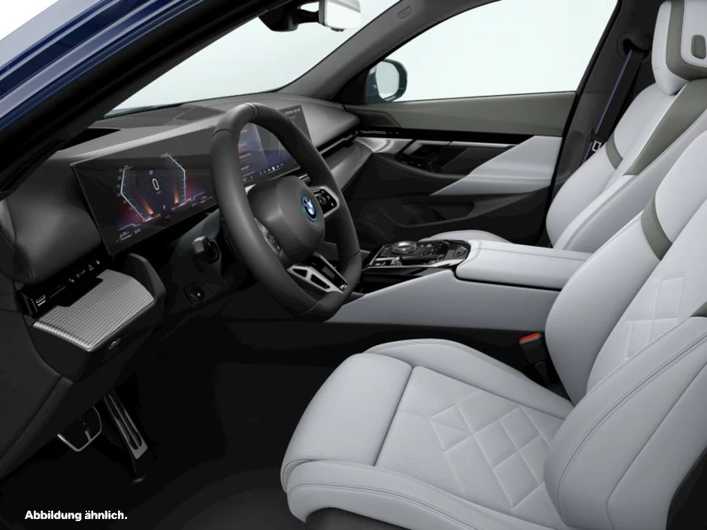 BMW 550e xDrive Touring