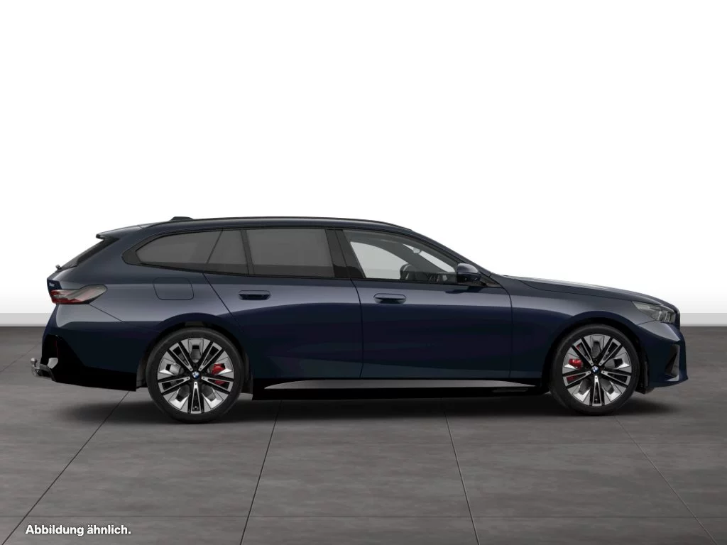 BMW 550e xDrive Touring