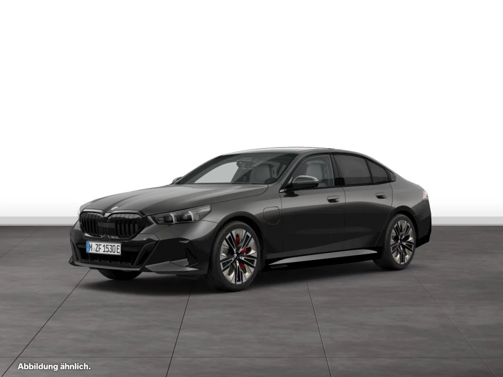 BMW 550e xDrive Limousine