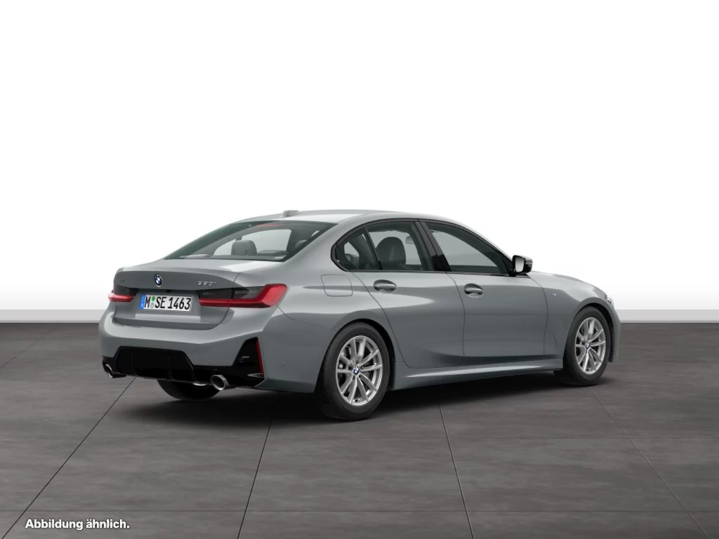 BMW 330i xDrive Limousine