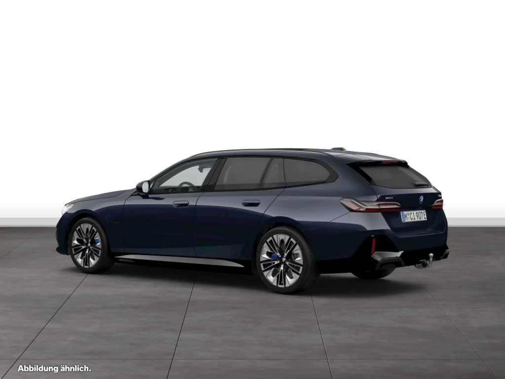 BMW 550e xDrive Touring