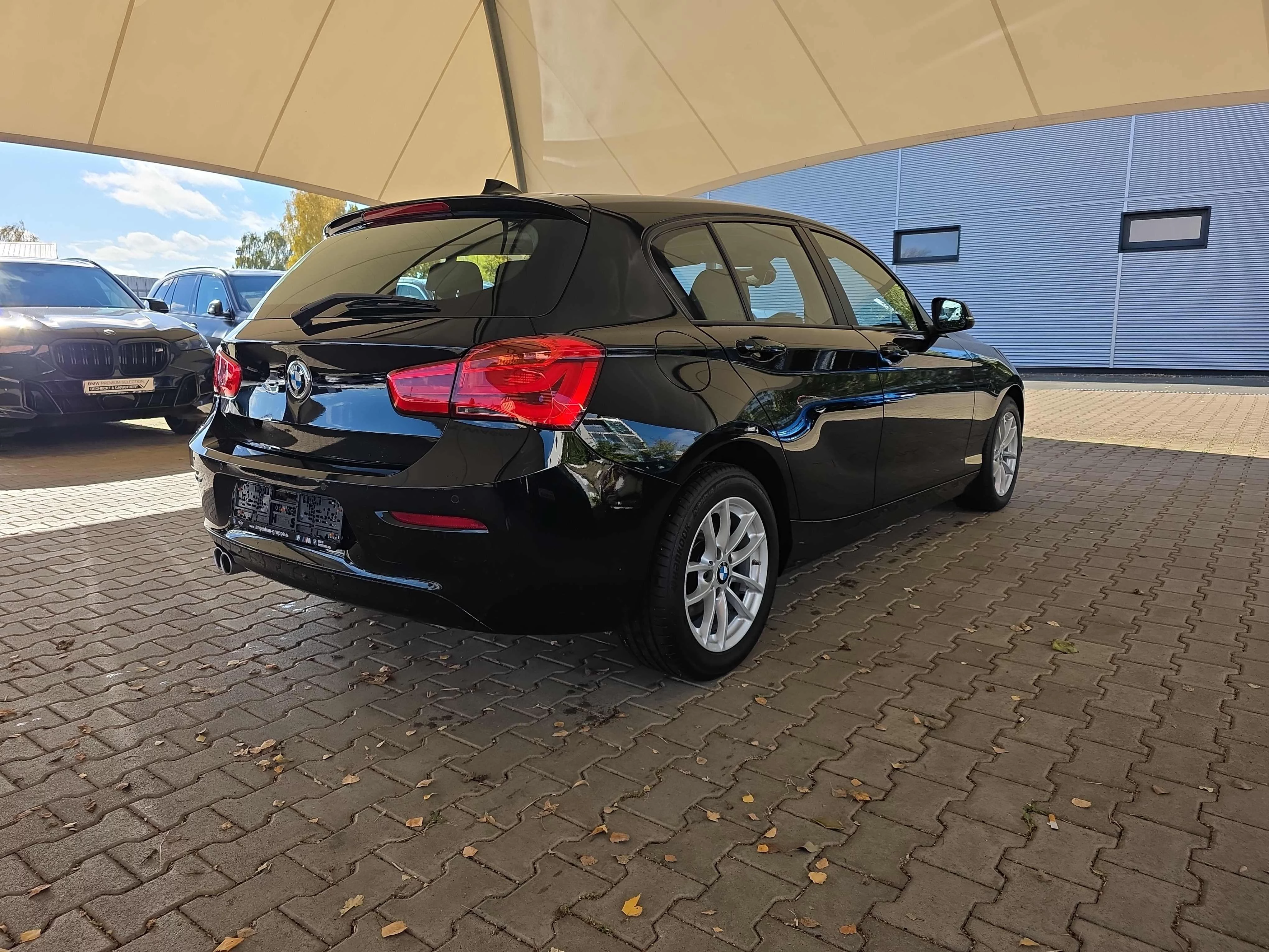 BMW 120d 5-Türer Advantage LED GSD RFK Navi Bus.