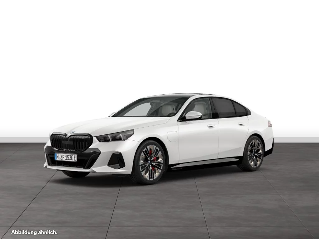 BMW 550e xDrive Limousine